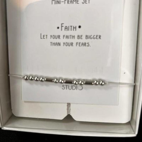 Blue Moon Studios Secret Messages Morse Code Bracelet & Mini-Frame Set Faith - Picture 2 of 8